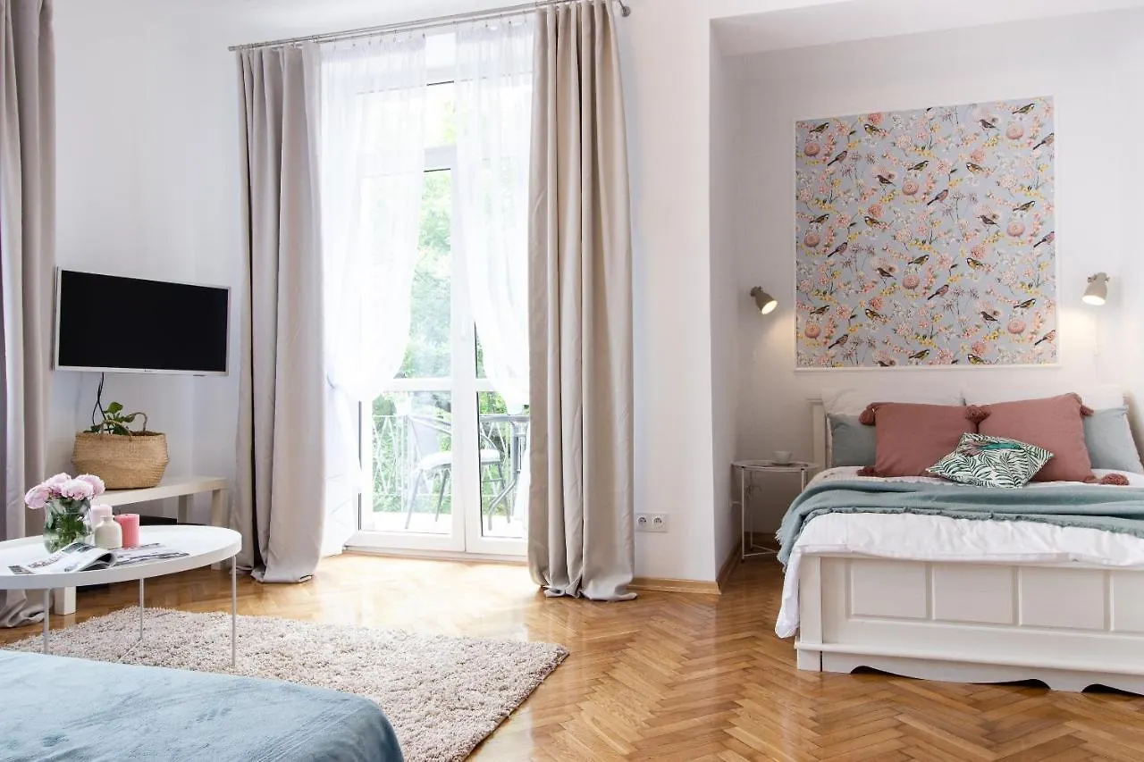아파트 Gagarina 12 - Piekny Apartament Przy Lazienkach Krolewskich - Duze Lozko 160X200Cm - Bardzo Duzy Balkon - Wifi - Telewizja Kablowa - Bezplatna Strefa Parkowania - Better Rental 바르샤바