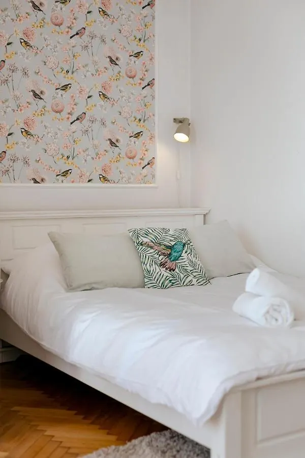 Gagarina 12 - Piekny Apartament Przy Lazienkach Krolewskich - Duze Lozko 160X200Cm - Bardzo Duzy Balkon - Wifi - Telewizja Kablowa - Bezplatna Strefa Parkowania - Better Rental 바르샤바 폴란드